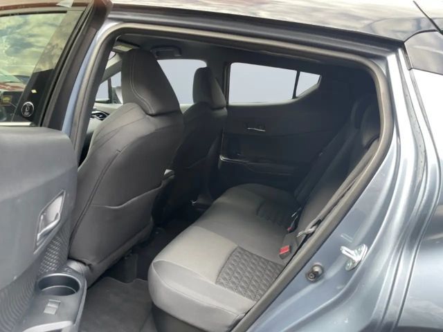 Toyota C-HR Hybride Team D