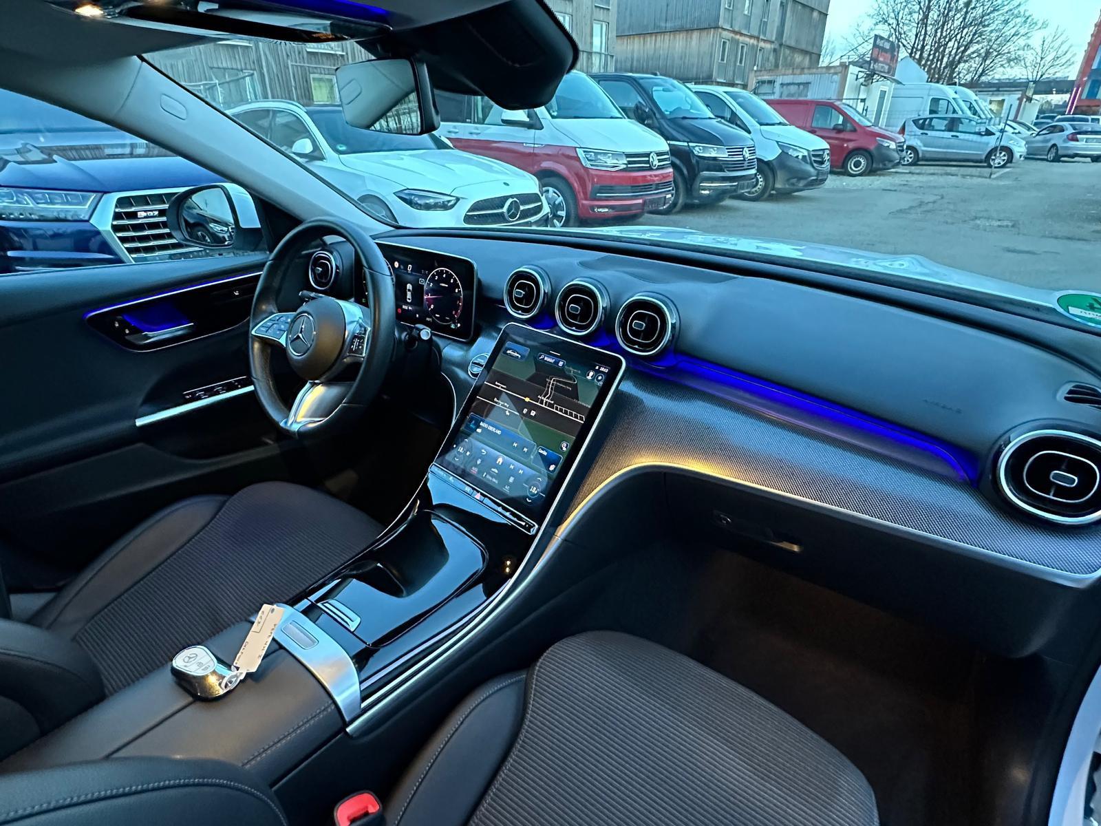 Mercedes-Benz C 180 Sedan