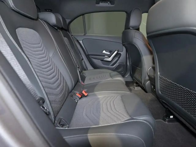 Mercedes-Benz A 180 Progressive