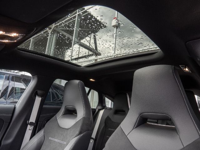 Mercedes-Benz CLA 180 Shooting Brake