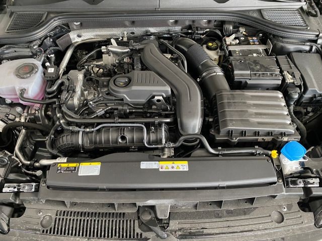 Volkswagen Golf 1.5 eTSI DSG Life