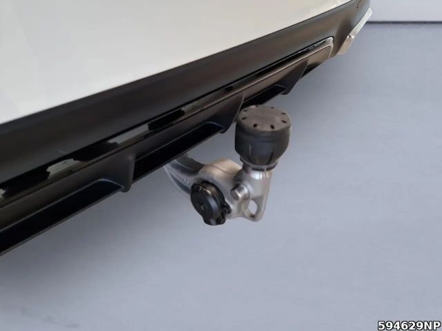 Mercedes-Benz E 220 AMG Line E 220 d Sedan