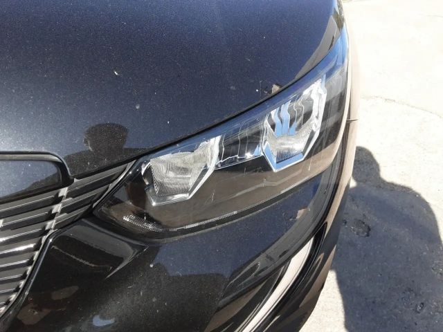 Peugeot E-2008 Allure Pack