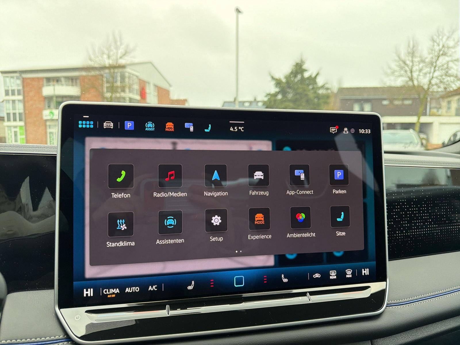 Volkswagen Tiguan 1.5 eTSI DSG IQ.Drive R-Line