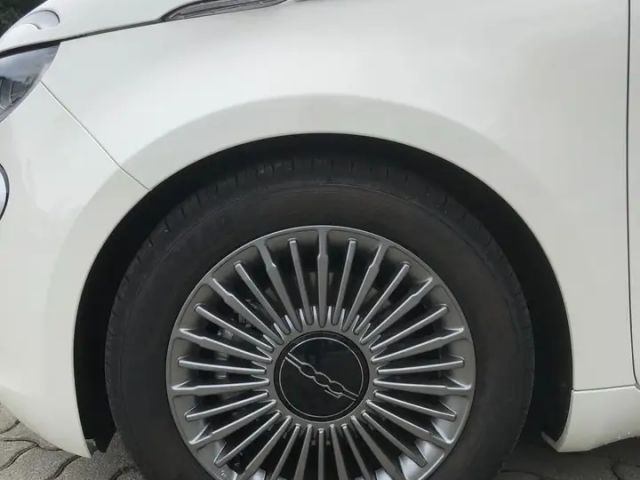 Fiat 500e 42 kWh