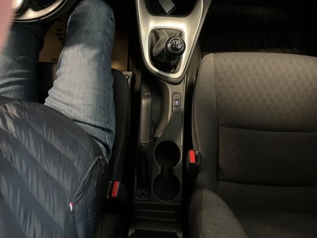 Toyota Yaris Active VVT-i