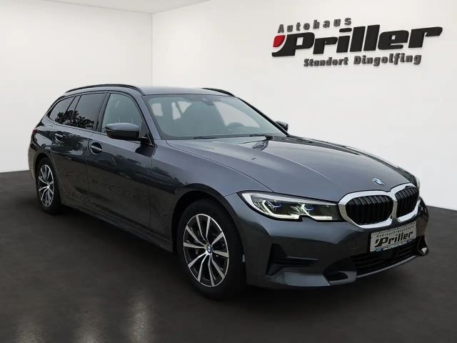 BMW 330 330i Sport Line Touring xDrive