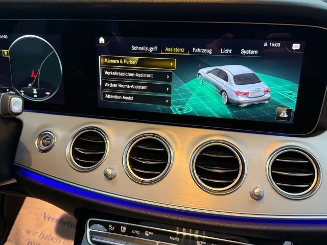 Mercedes-Benz E 220 E 220 d Sedan