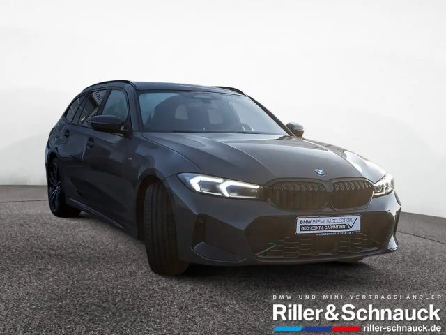 BMW 320 320d M-Sport Touring xDrive