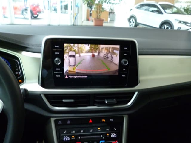 Volkswagen T-Roc 1.5 TSI/DSG*Move*LED*KAMERA*ACC*NAVI*SHZG *