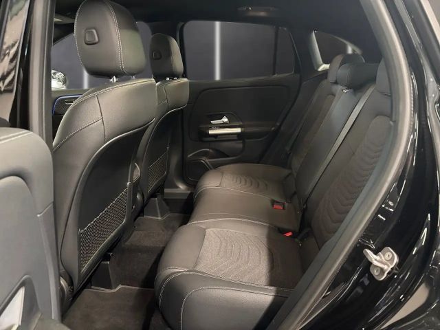 Mercedes-Benz GLA 180 Progressive