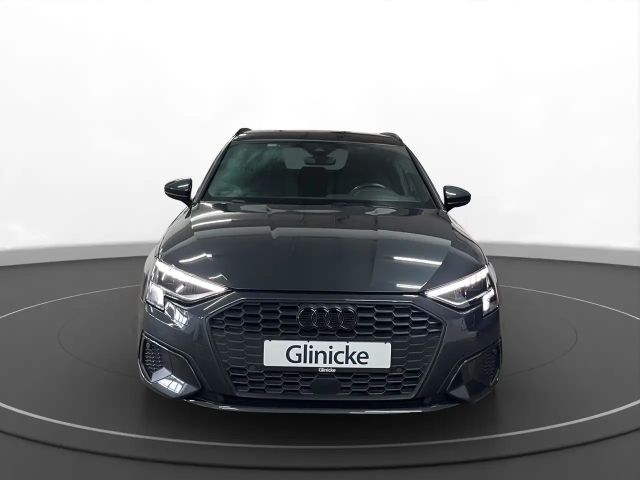 Audi A3 Hybride S-Line Sedan