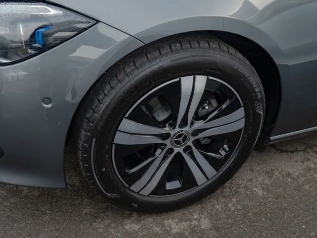 Mercedes-Benz C 180 AVANTGARDE Sedan