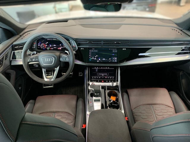 Audi RS Q8 Performance Quattro