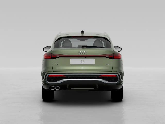 Audi Q5 .