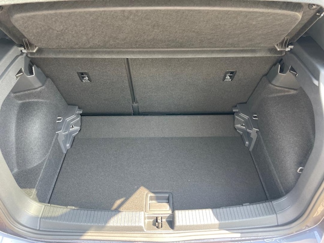 Volkswagen T-Cross T-Cross 1.0  R-L  B 085 TSIM6F