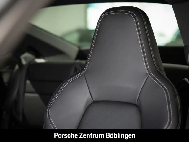 Porsche 911 992 Carrera Coupé