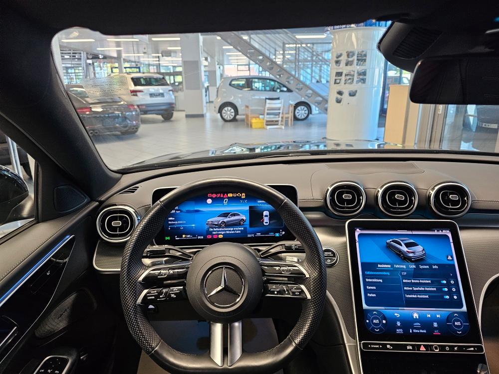 Mercedes-Benz C 200 AMG Line Sedan