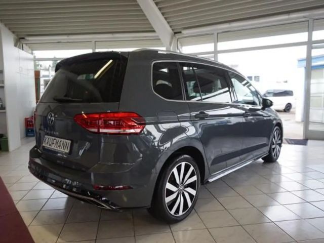 Volkswagen Touran DSG R-Line