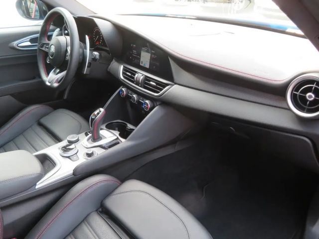 Alfa Romeo Giulia Q4