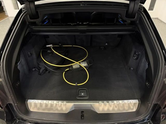 BMW 530 530e M-Sport xDrive