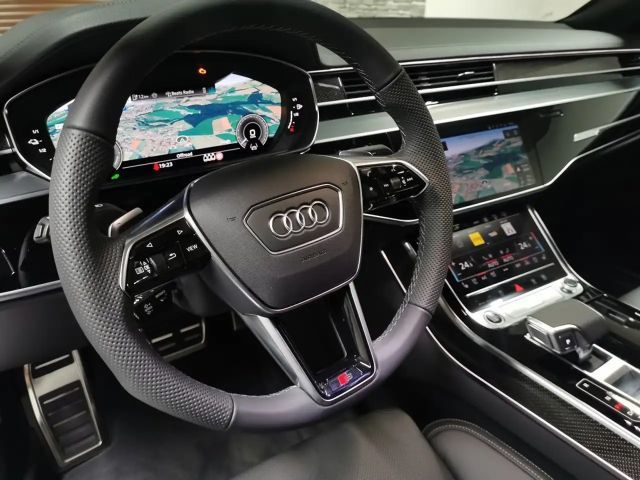 Audi A8 S-Line
