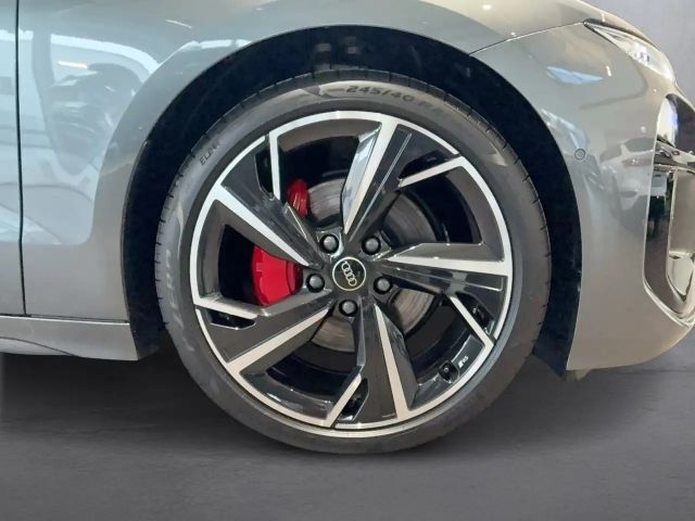 Audi A6 e-tron Quattro