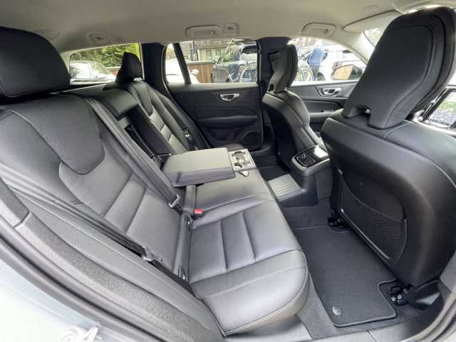 Volvo V60 AWD Dark Plus Recharge T8