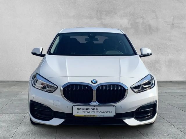 BMW 116 116i Sedan Sport Line