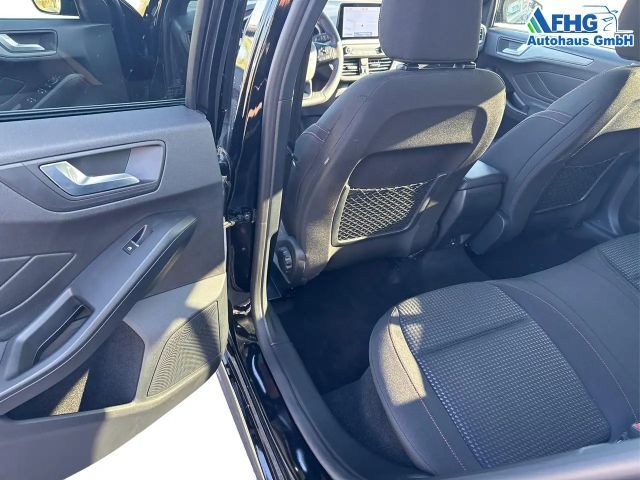 Ford Focus EcoBoost ST Line Style Wagon