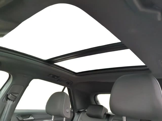 Volkswagen T-Roc 1.5 TSI DSG R-Line