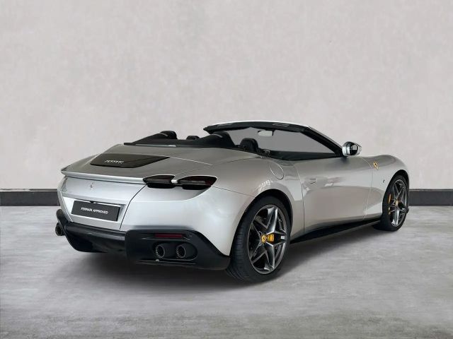 Ferrari Roma Spider