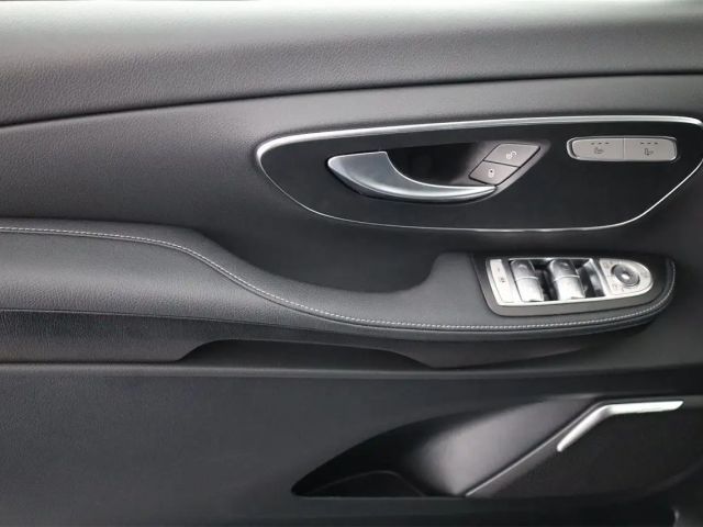 Mercedes-Benz EQV 300