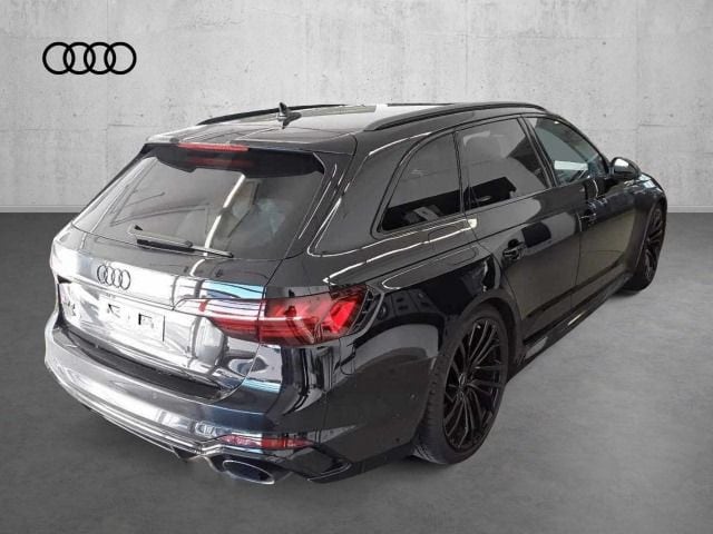 Audi RS4 Avant Quattro