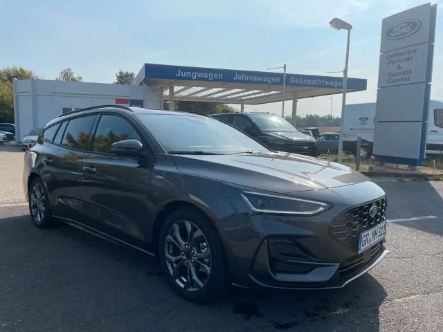 Ford Focus ST Line Wagon