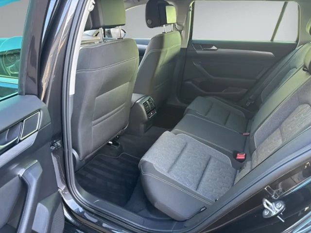 Volkswagen Passat 2.0 TDI Business DSG Variant