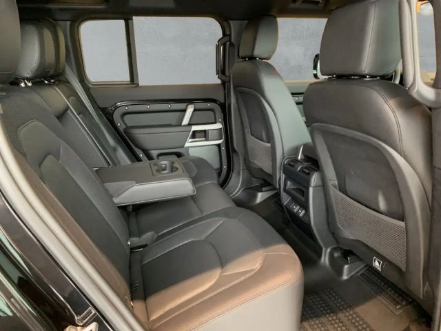 Land Rover Defender 110 AWD D250 Dynamic SE