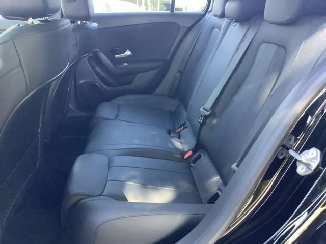 Mercedes-Benz A 250 A 250 e Style