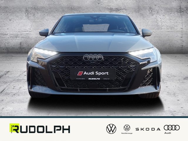 Audi RS3 Quattro S-Tronic Sedan