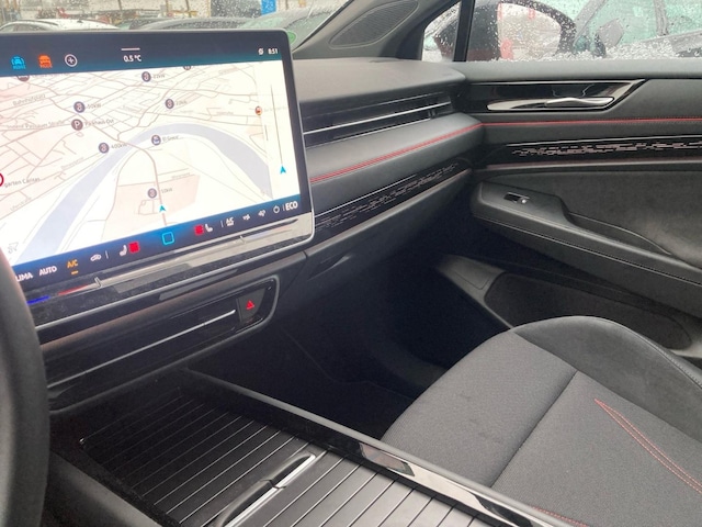 Volkswagen ID.7 340PS 4M NP.76T ACC.5J-G.WÄRMEPUMPE.AHK.AREA-VIEW.NAVI.HUD.LED.LKRD-HZ