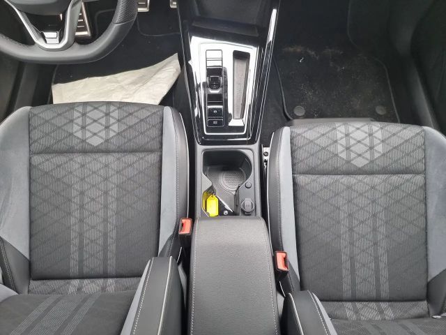 Volkswagen Golf DSG R-Line Variant