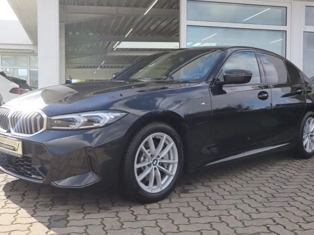 BMW 330 330i M-Sport Sedan xDrive