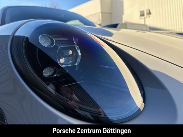 Porsche 992 4 Coupé GTS Targa