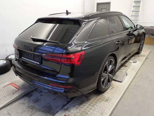 Audi S6 Avant