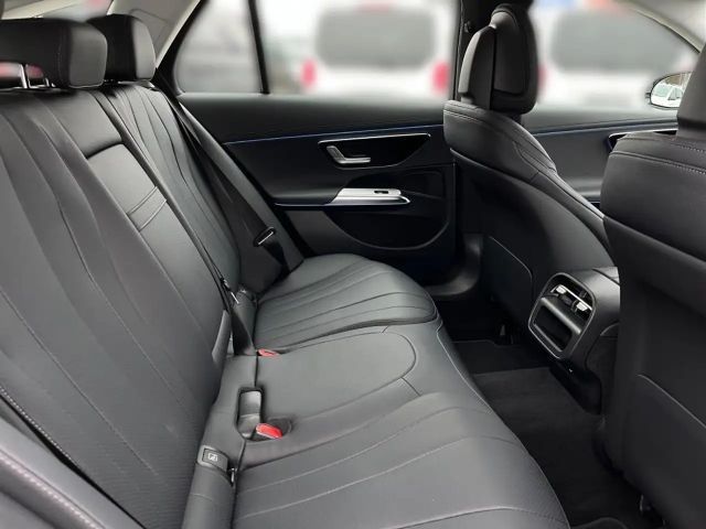 Mercedes-Benz E 220 4MATIC E 220 d Estate