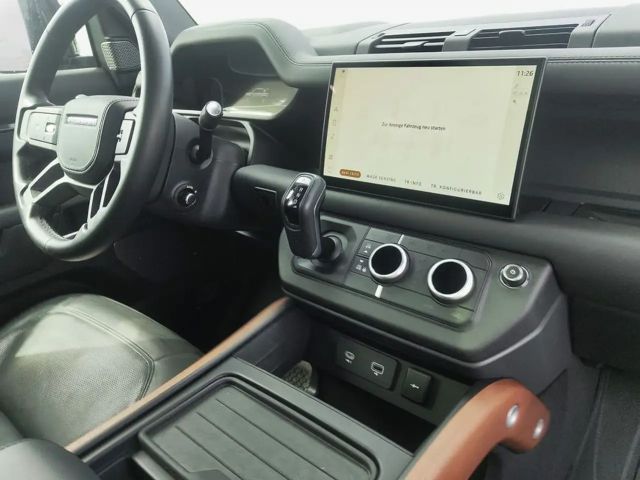 Land Rover Defender 110 D300