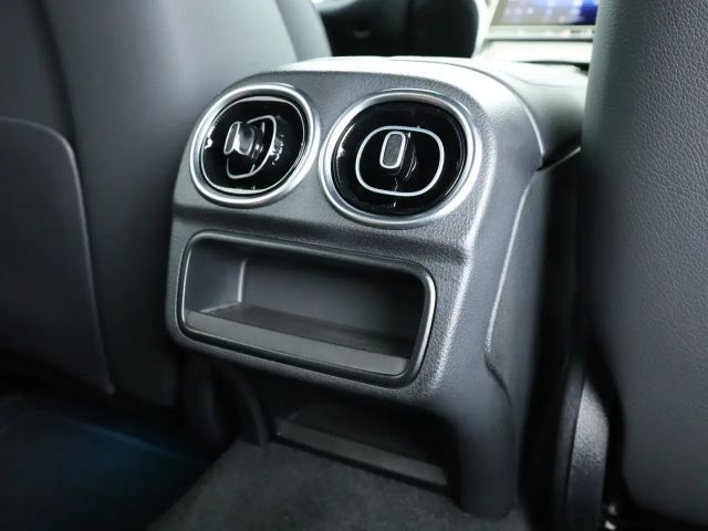 Mercedes-Benz C 300 AMG Line C 300 d Sedan