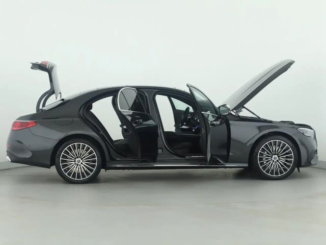 Mercedes-Benz E 400 4MATIC Sedan