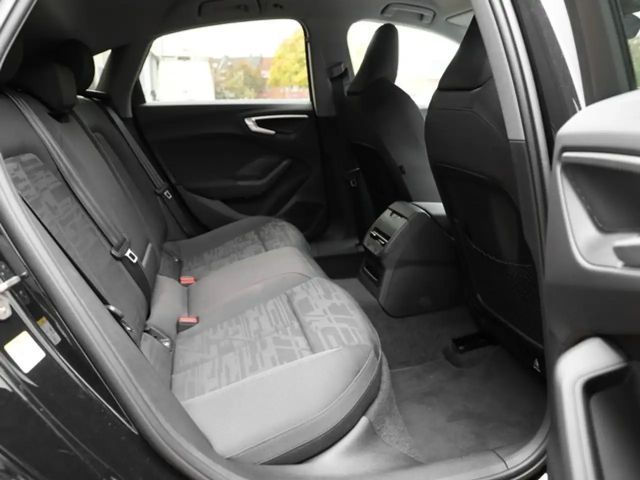 Audi A5 Limousine TFSI AHK LED LM19 ACC Kamera Navi+