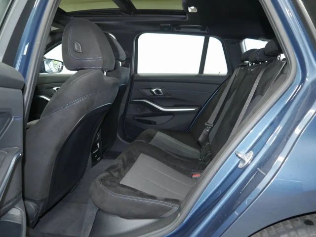 BMW 330 330e M-Sport Touring